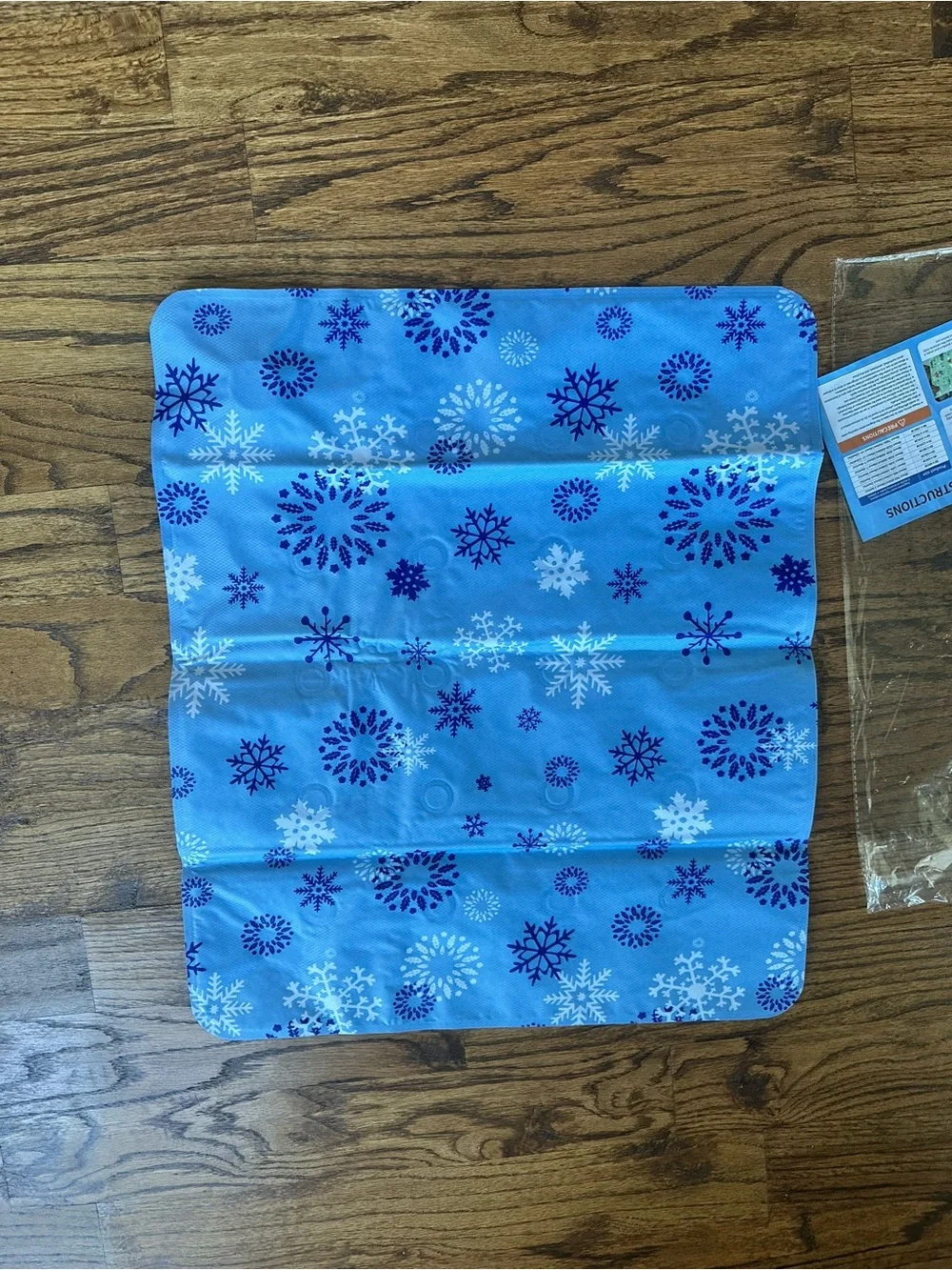 Cooling Dog Pad Blue Snowflake